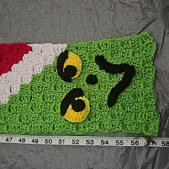 Home Made Hand Crafted Crochet Corner to Corner Grinch Scarf New red green white - Picture 3 of 5